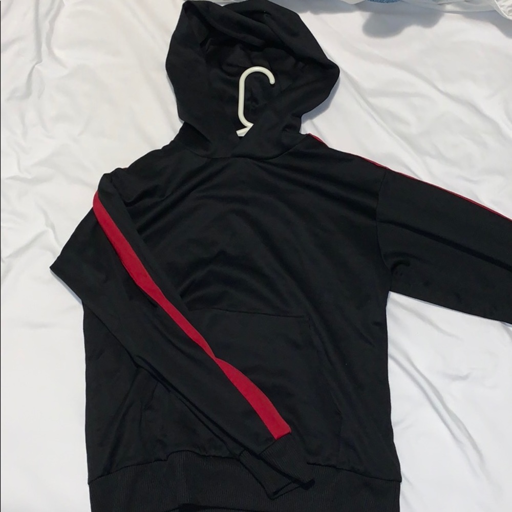 LIKE NEW TNA ARITZIA silky hoodie